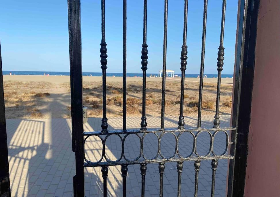 Piso En Primera Linea De Playa, Vera Playa *